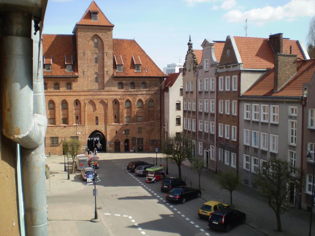 Апартаменты H&T Old Town Szeroka 77 Гданьск Экстерьер фото